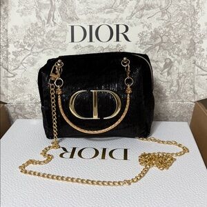 Dior pouch turned into crossbody/handbag